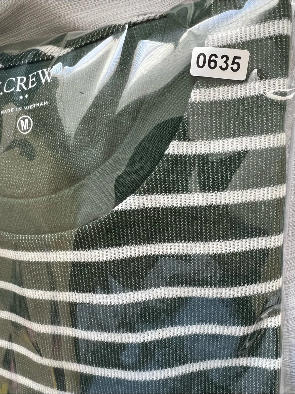 J.Crew Men’s Medium Green Striped Long Sleeve Crewneck Shirt Preppy Casual NWT